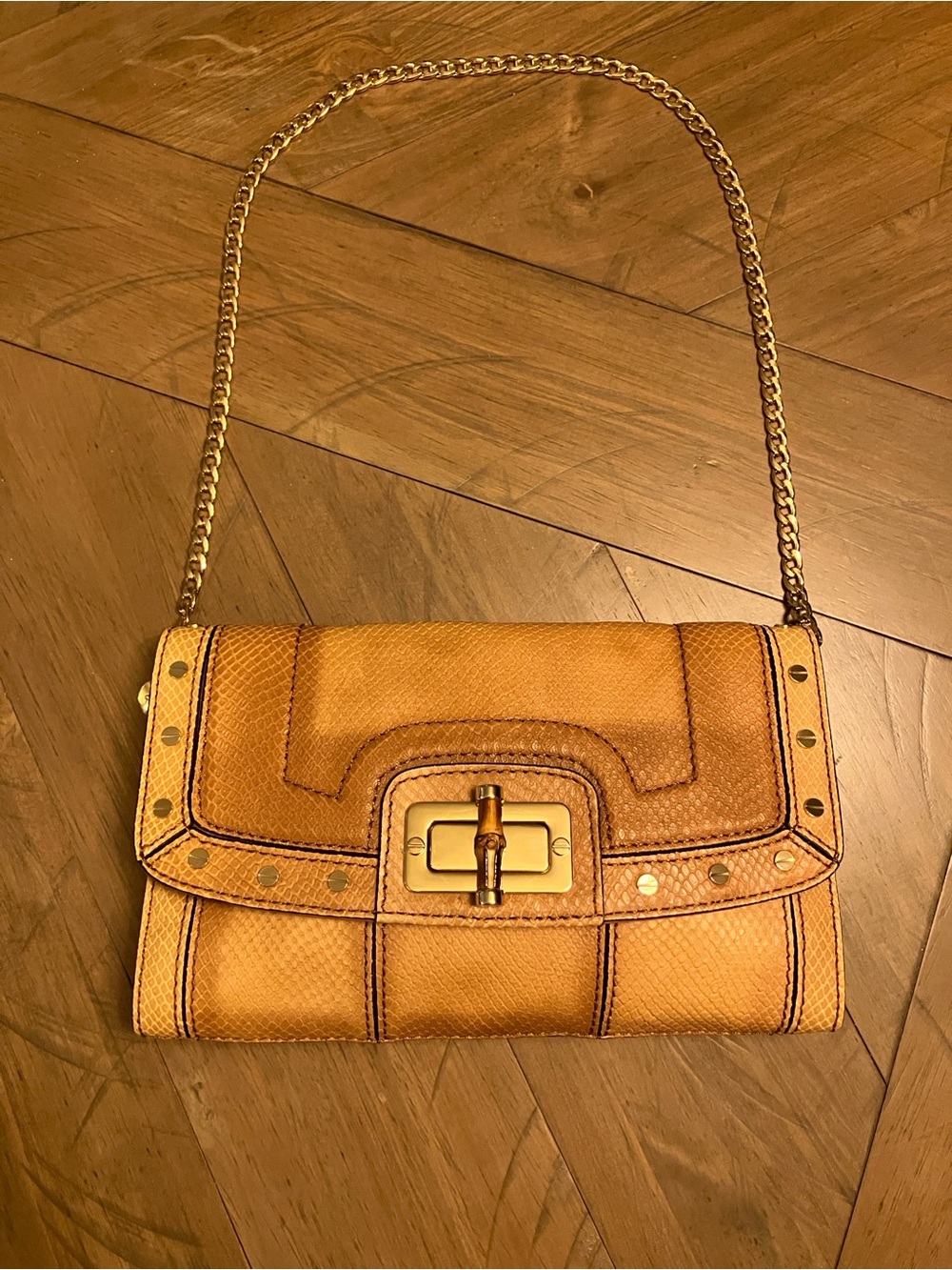 Classy Milly Leather 365$ Purse NWT